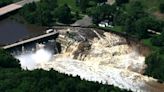 Rapidan Dam in southern Minnesota experiences partial failure; no plans for mass evacuation