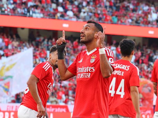 Benfica oferece golo ao Brentford, mas Pavlidis salva a estreia na Luz