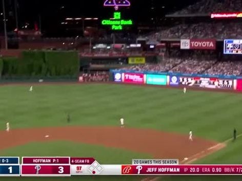 Cuando vas al béisbol en primera final y un 'home run'... ¡te tira los nachos al campo! - MarcaTV