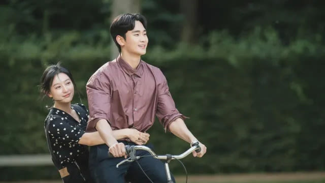 Queen of Tears Behind the Scenes Photos: Kim Soo-Hyun, Kim Ji-Won Enjoy Their Honeymoon