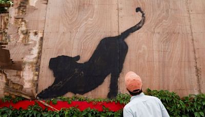 Banksy reveals cat piece - as he stretches run of new artworks to six in six days