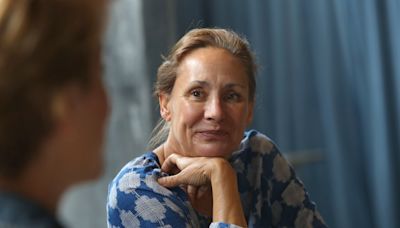 Laurie Metcalf, back in Chicago, talks about what she misses from Steppenwolf — and being an ‘inveterate creature of the stage’