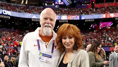 Reba McEntire Wants a ‘Fairy Tale’ Proposal From Boyfriend Rex Linn, Says Source