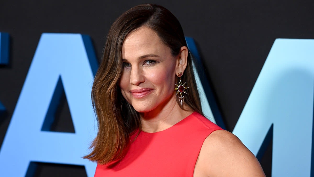 Jennifer Garner's intense workout plan took her from 'fit' to 'Marvel fit' for 'Deadpool & Wolverine'