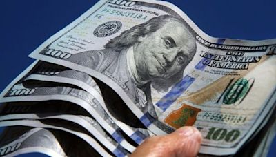 Baja el dólar blue: qué precio anticipan las cuevas virtuales hoy