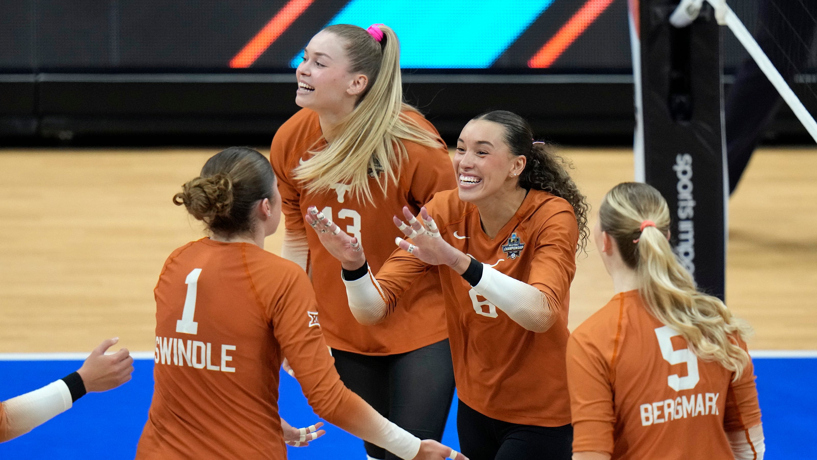 Madisen Skinner among handful of players with Texas volleyball ties to try out for national team