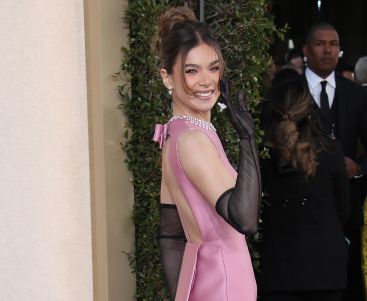 Josh Allen's Girlfriend Hailee Steinfeld Teases Big News Before Bills Game