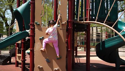 Ante el alto costo de los campamentos de verano en Chicago, ¿qué opciones tienen los padres?