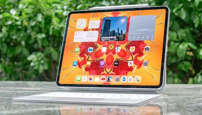 I gave Google Chrome on iPad Pro a second chance but I still prefer browsing the web on my MacBook — here's why