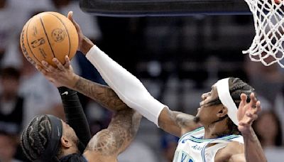 Mavs steal Game 2 from Wolves on Doncic's game-winning three