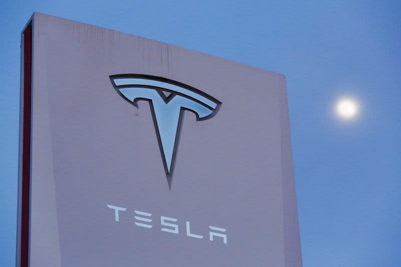 Tesla stock is a new top pick at Morgan Stanley By Investing.com