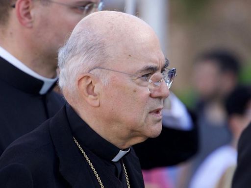 Archbishop Viganò Defies Vatican Summons, Denounces Pope Francis