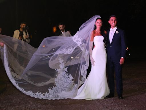 La boda del año. El impactante vestido de novia con el que Oriana Sabatini se casó con Paulo Dybala
