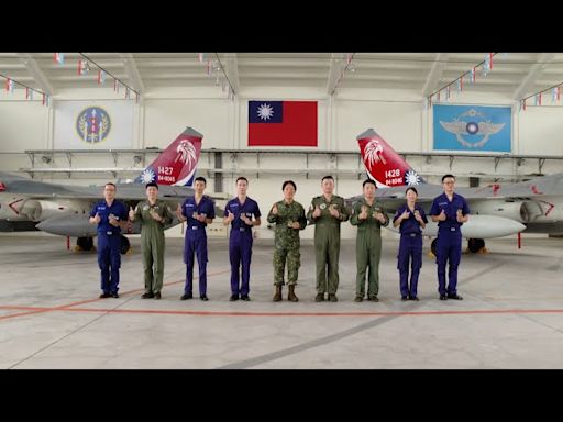 賴總統著軍裝 首次現身莒光園地參與精神戰力週