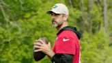 Aaron Rodgers Looked Like His Old Self Throwing a Nice Pass at Jets Practice