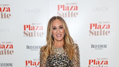 At 59, Sarah Jessica Parker Uses This Cult-Favorite Balm to Melt Away Makeup