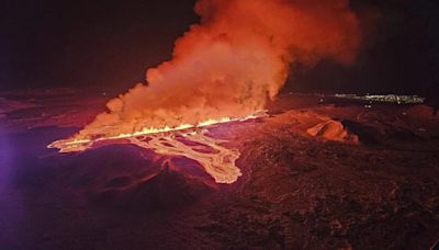 Una nueva erupción volcánica obliga a evacuar otra vez la localidad de Grindavik en Islandia