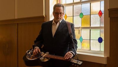 Dobro Virtuoso Jerry Douglas Releases New Album Called ‘The Set’