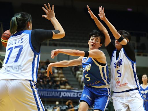 瓊斯盃出賽費與男籃不同 台灣女籃隊員手臂黑肌貼抗議