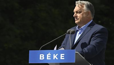 Orbán insta a Meloni y Le Pen a entenderse para forjar "una nueva mayoría de derechas" en Europa