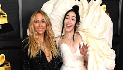 Noah Cyrus Pays Tribute to Mom Tish on 57th Birthday Amid Rumored Dominic Purcell Drama