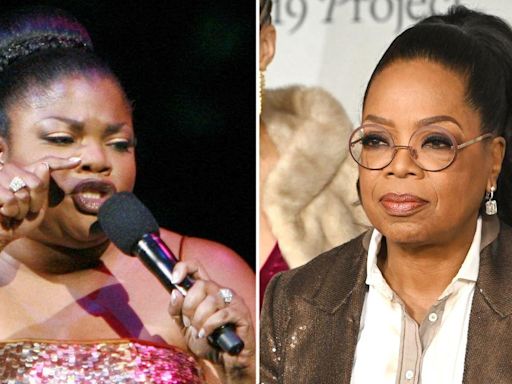 Mo'Nique Rehashes Feud With Oprah Winfrey, Roasts 'Simple-Minded' TV Mogul