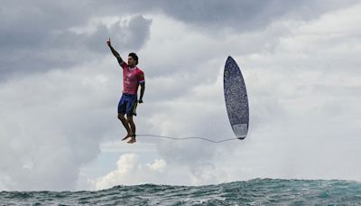 Surfer goes viral for 'picture of Olympics' that's so good fans think it's fake