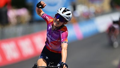 Giro d'Italia Women: Niamh Fisher-Black soars to 'unbelievable' win on Stage 3 as Lotte Kopecky makes it SD Worx one-two - Eurosport