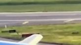 Dramáticas imágenes: un avión Boeing 767 realizó un aterrizaje de emergencia en el aeropuerto de Estambul