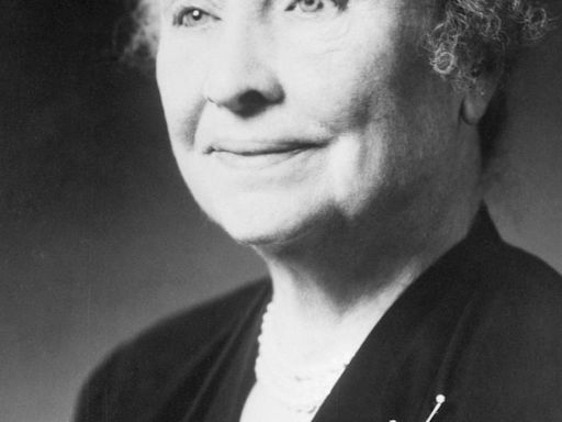 ¿Por qué quieren borrar de la historia a Helen Keller, la pionera activista sordociega? La respuesta está en sus cartas