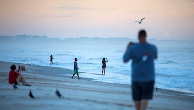 Cuba, Bahamas y el sureste de EEUU en alerta por una posible depresión tropical