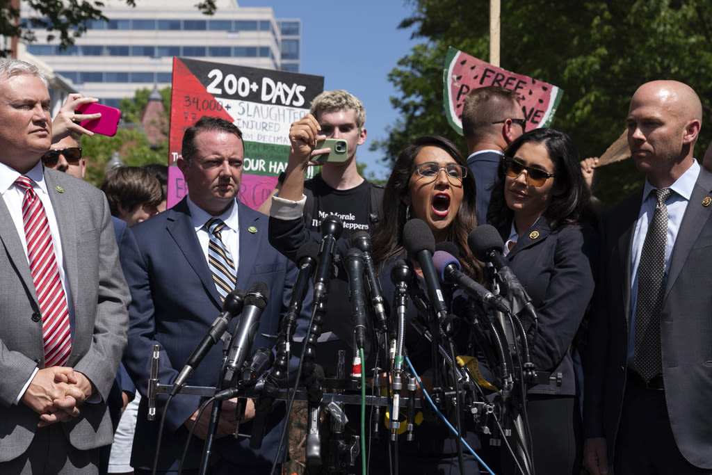 Boebert Goes to GW And Tries to Rip Down a Pro-Palestinian Flag: ‘That Sh*t Needs to Come Down’