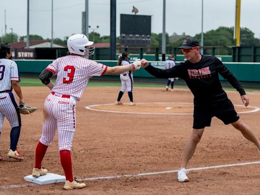 Hyde Park softball players shocked to learn head coach John Carpenter won't return