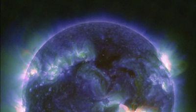 Strong solar storm hits Earth, could disrupt communications and will likely produce northern lights in US