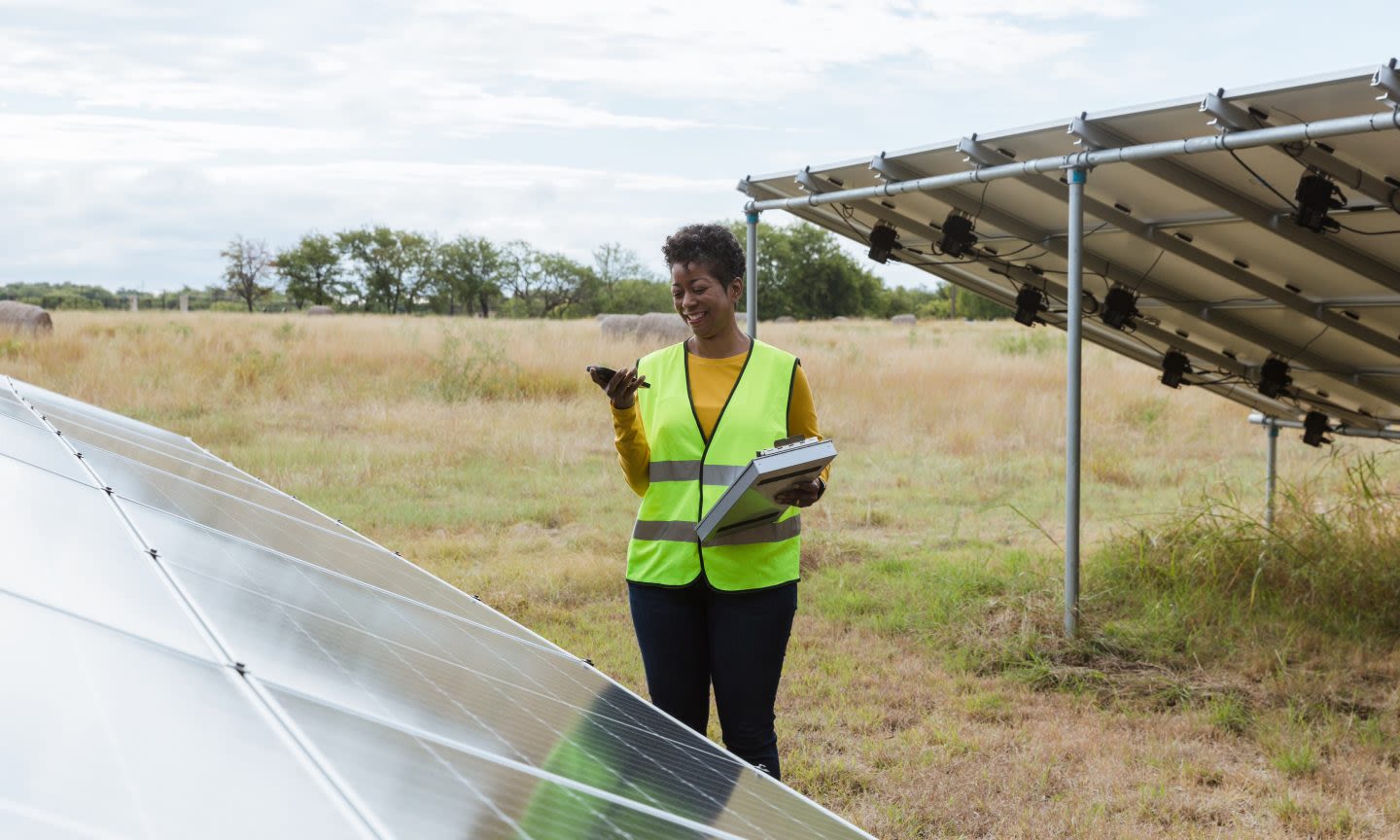 Ground-Mounted Solar Panels: What to Know - NerdWallet