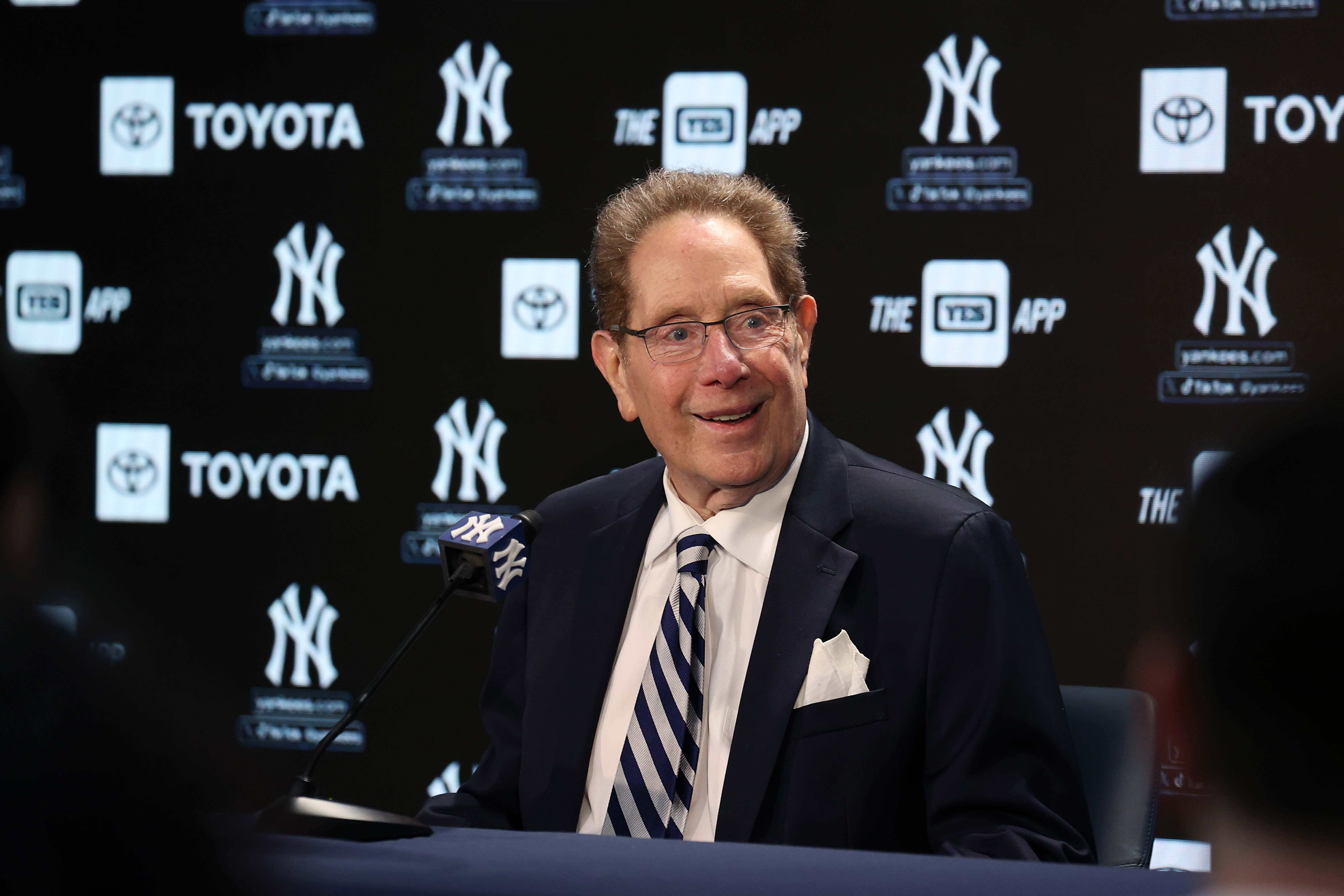 John Sterling, longtime voice of the Yankees, making a short return to broadcast booth for 'a last hurrah'