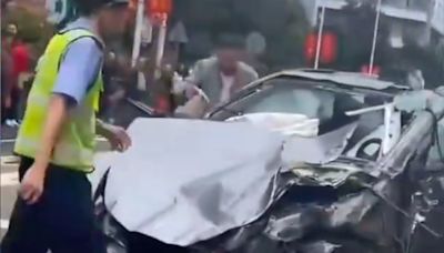 江西贛州Tesla失事凌空翻滾 釀4人受傷9車受損