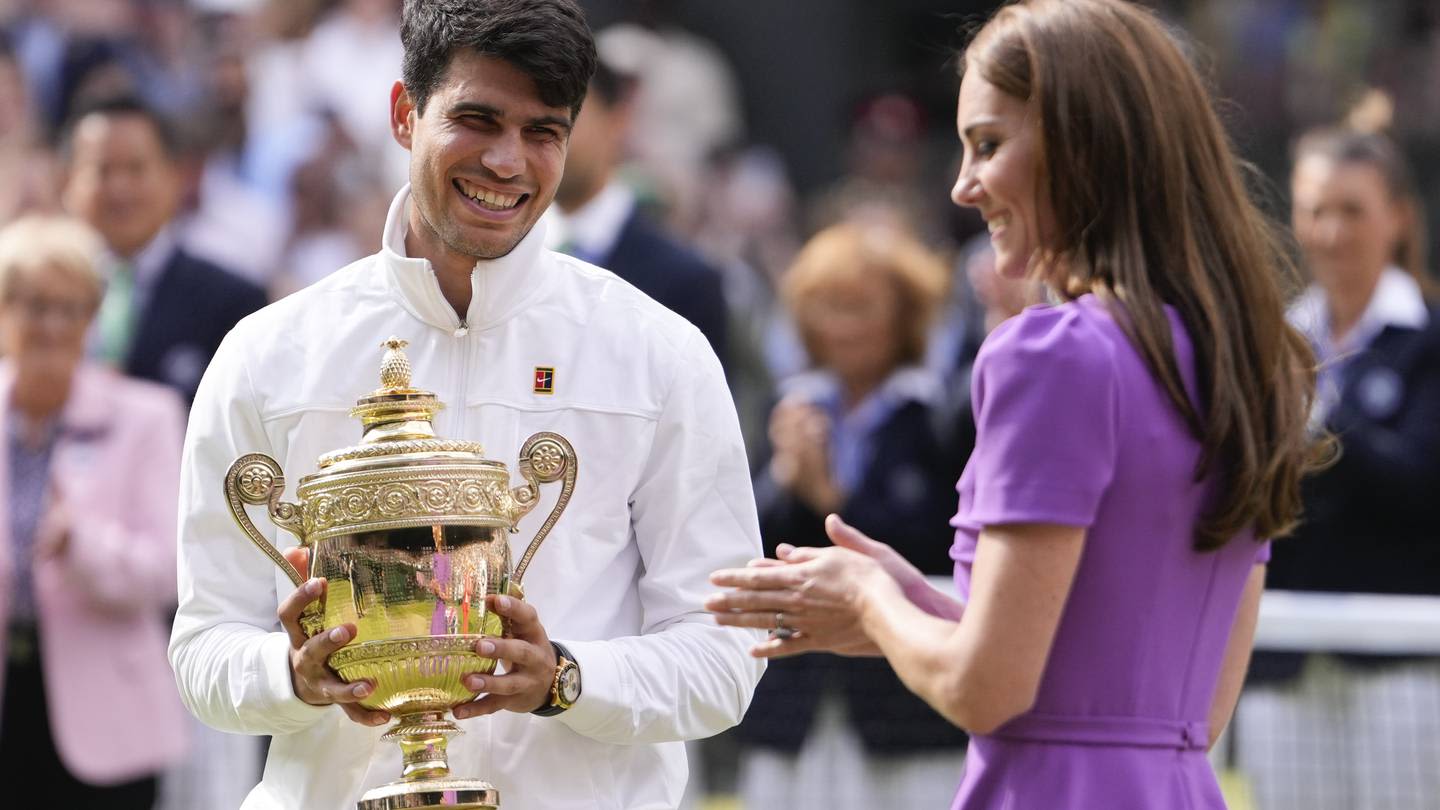 Carlos Alcaraz tops Novak Djokovic in a second consecutive Wimbledon final for a fourth Slam title