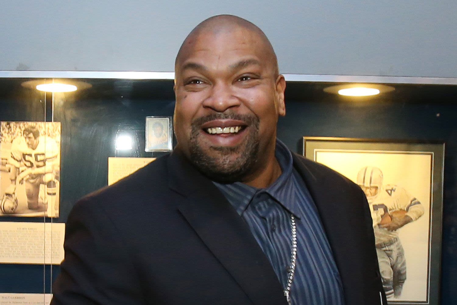 Larry Allen, Retired Dallas Cowboys Hall of Fame Player, Dead at 52 While on Vacation in Mexico with Family