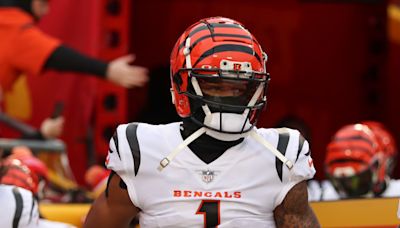 Video: Bengals' Ja'Marr Chase Gets Custom Chain with Engraving of All of His Tattoos