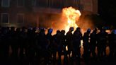 Detenidos en Albania ocho manifestantes por lanzar cócteles molotov contra la oficina del primer ministro