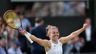 Jasmine Paolini wins Wimbledon's longest women's semifinal to reach a second Grand Slam title match