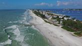 Bradenton Beach high-speed chase leads to a crashed SUV in the Gulf of Mexico