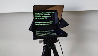 Elgato Prompter review: One and done, is this the best teleprompter out there?