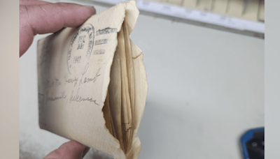 Texas postal worker hopes to deliver World War II era letters to Jacksonville family