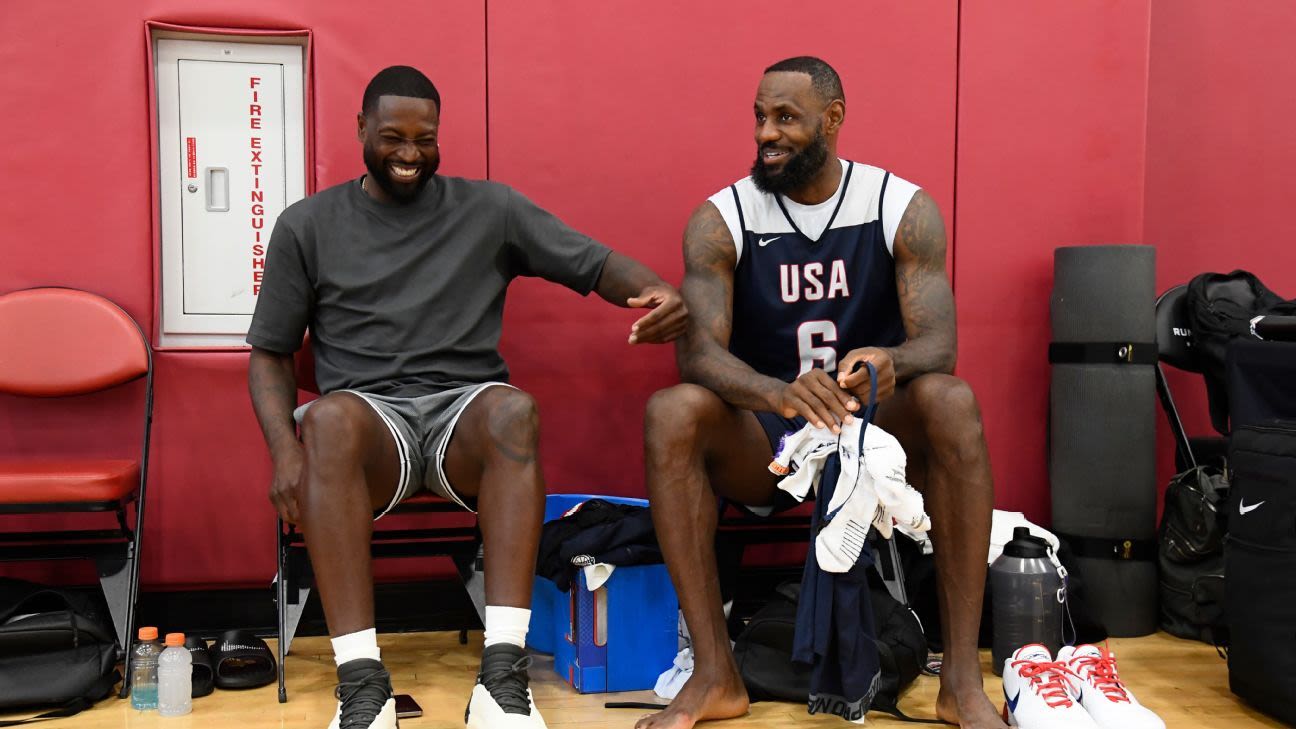 'Looks familiar': DWade reacts to LeBron-Curry alley-oop in Team USA match