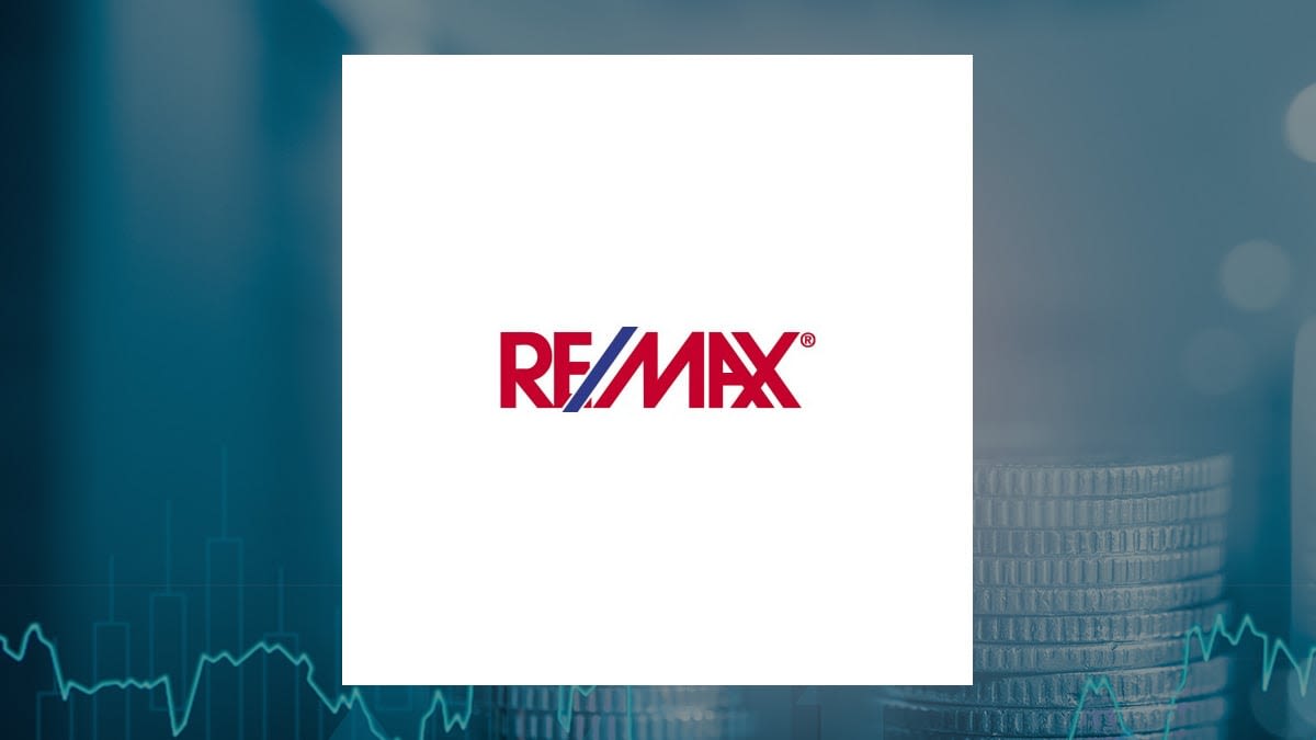 RE/MAX Holdings, Inc. (NYSE:RMAX) Major Shareholder Adam K. Peterson Purchases 26,000 Shares of Stock