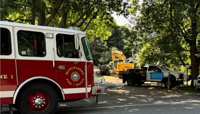 Gas line struck in Manchester-by-the-Sea; six homes evacuated Friday