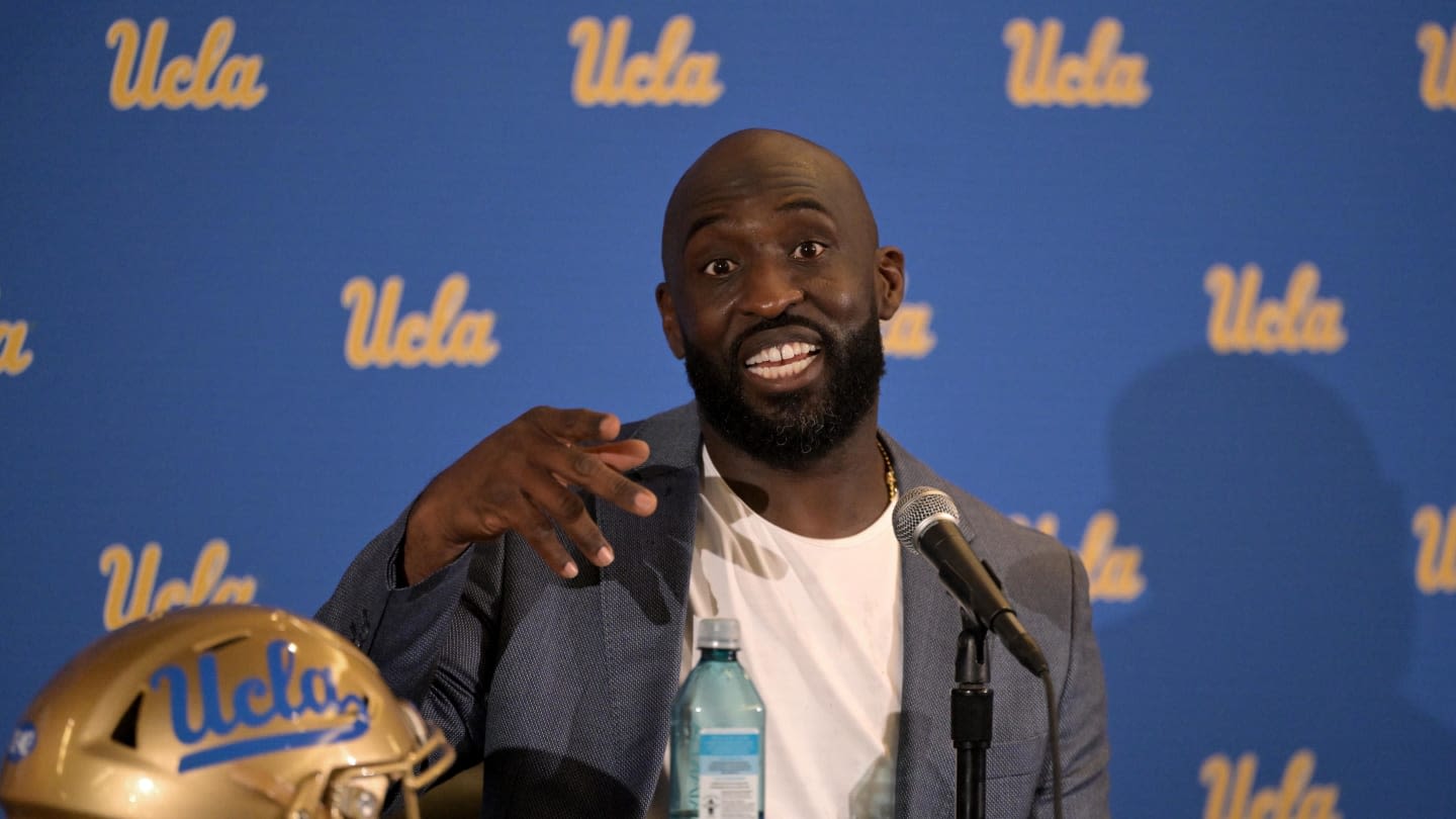 UCLA Football: DeShaun Foster Makes Final Decision on Day 1 Starting QB