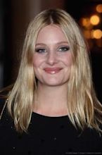 Romola Garai